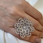 ANEL RODIO BRANCO FLOR