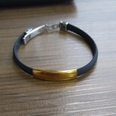 PULSEIRA BORRACHA AÇO DOURADO