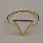ANEL FO GEOMÉTRICO TRIANGULO   11MM