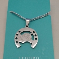 COLAR AÇO FERRADURA CAVALO DESENHDO 25MM