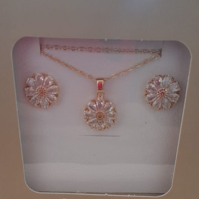 CONJ FO FLOR GOTA ZIRC 11MM CORR CADEADO 45CM +ALONG