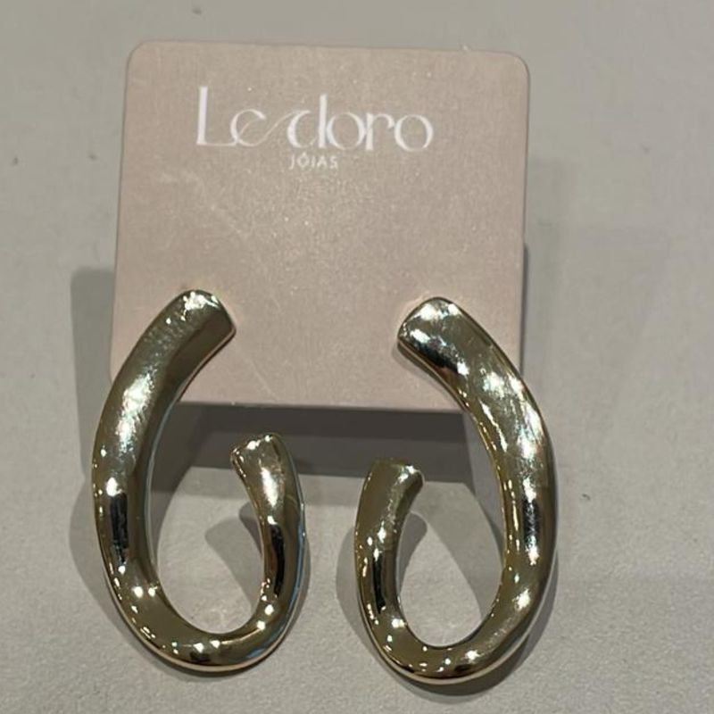 BRINCO FO MEIA ARGOLA IRREGULAR LISA