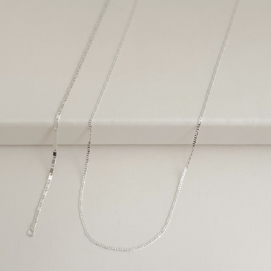 12.1513.0.S - Pulseira de elos marine chapada lisa