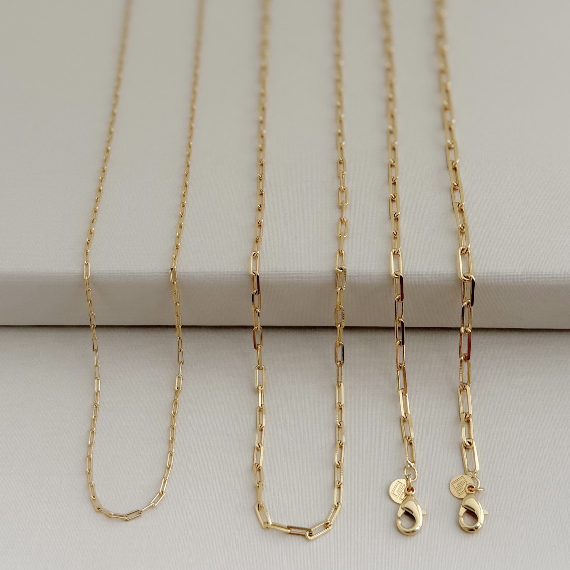 12.1924.0.O - Pulseira elo inspiração cartier ovalada de 0,2cm