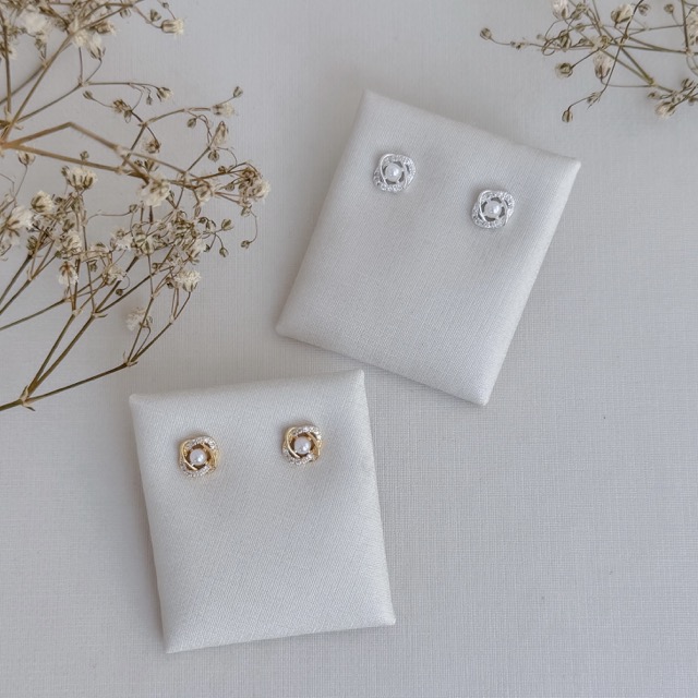 07.2695.15.S - (Tam.M) Brinco de efeito anéis planetários com pérola central