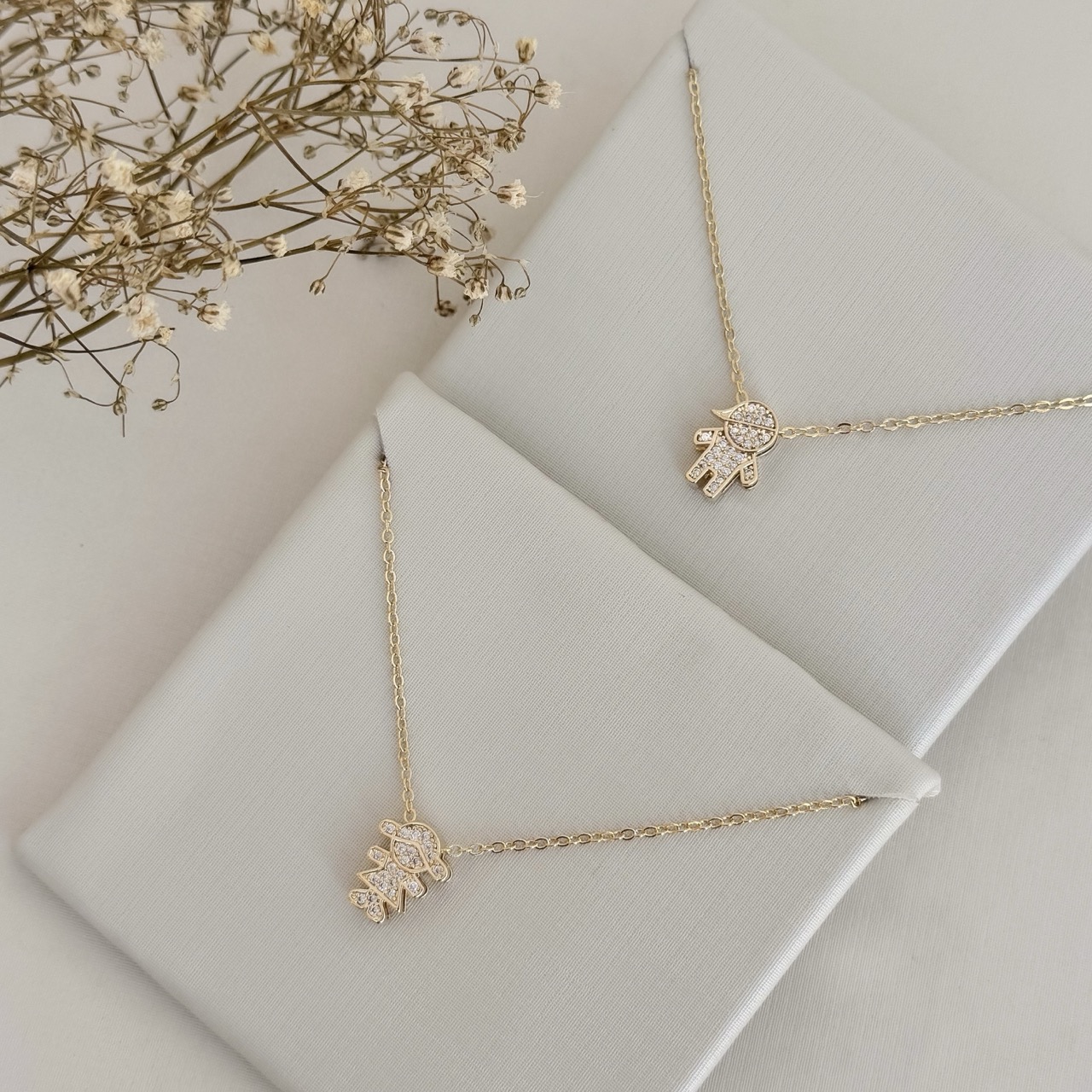 09.2344.1.O - (45) Colar menino cravejada em galeria com corrente elos ovais