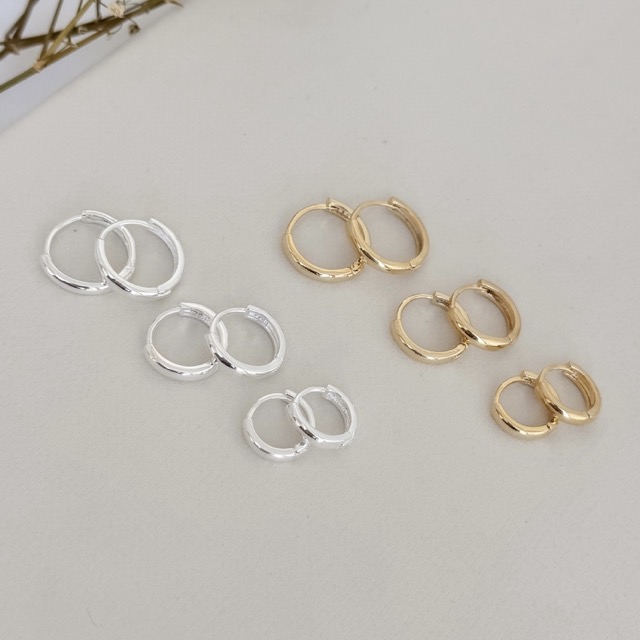 05.3038.0.O - Trio de argolas circulares em tubo liso com borda arredondada