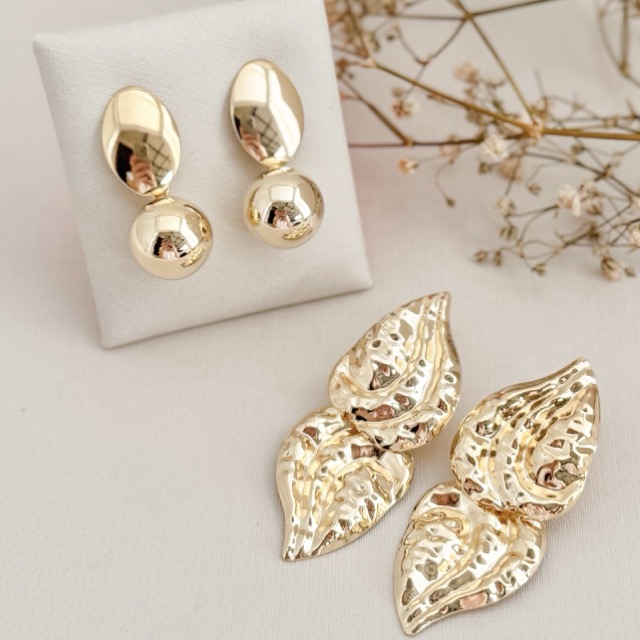 06.1858.0.O - Birnco de base oval grande com pingente de bola