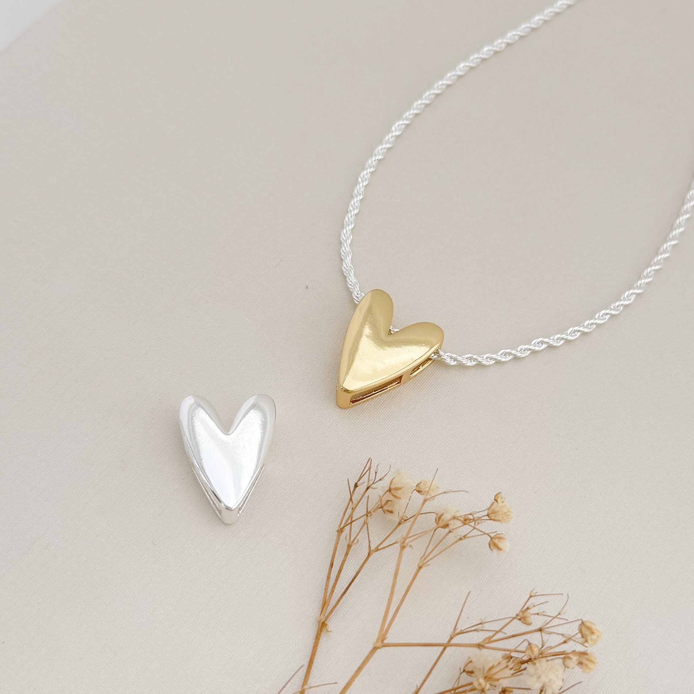 11.0604.0.O - Pingente de coração liso com galeria