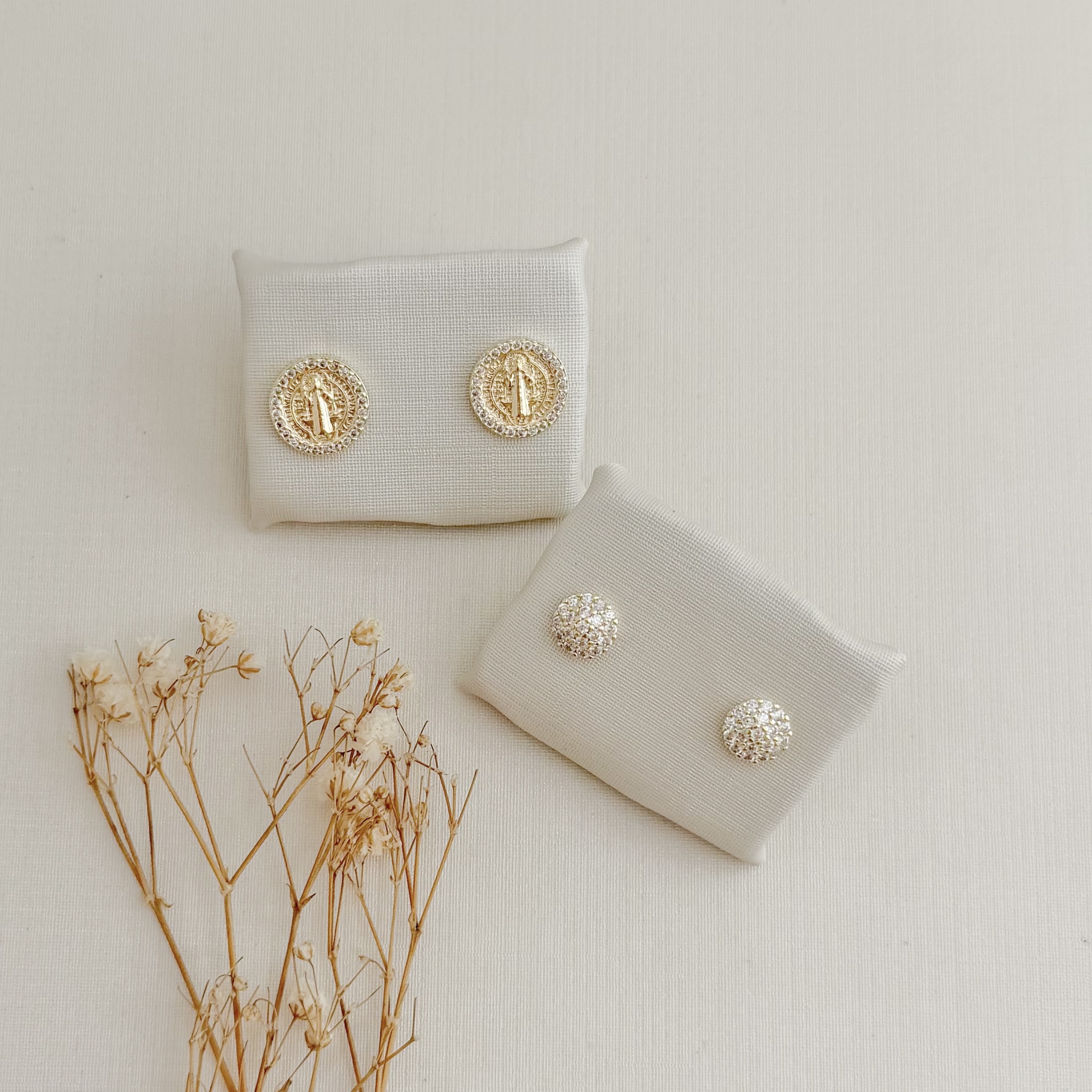 07.2732.1.O - Brinco circular de cravação chuveiro simples