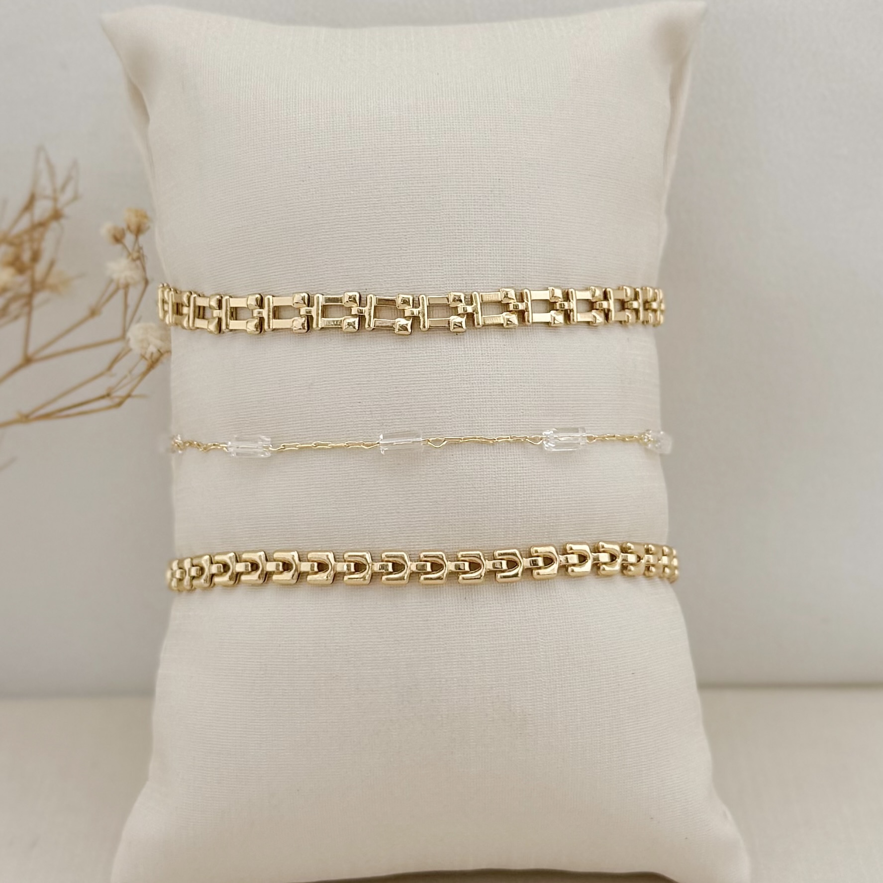 12.2231.0.O - Pulseira de malha U em trilhos lisos