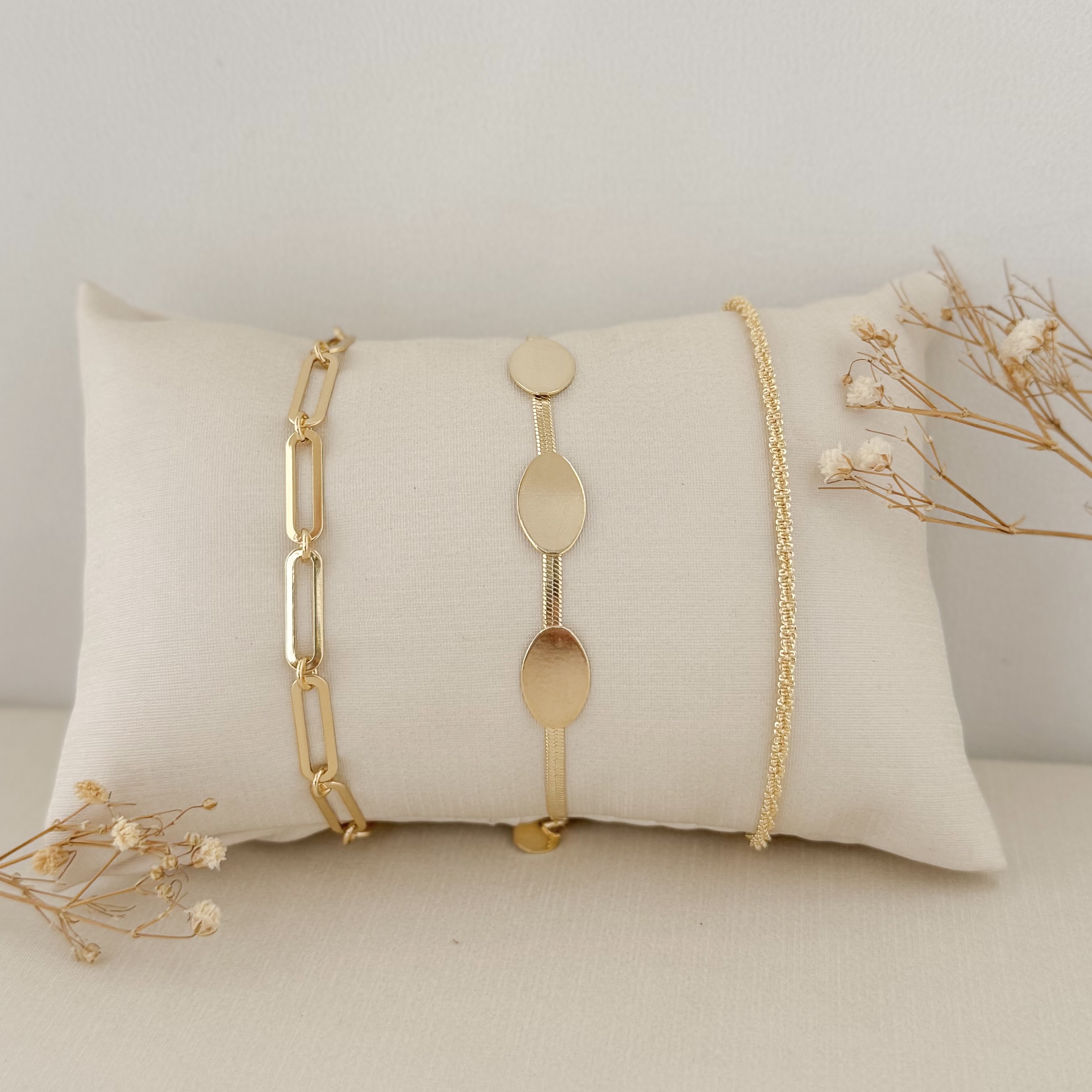 12.2025.0.O - (V2) Pulseira de malha veludo simples classico