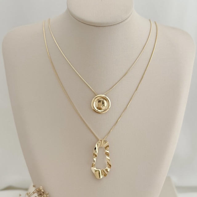 09.2407.0.O - (45) Colar de pingente em moeda de efeito botão em chapa lisa