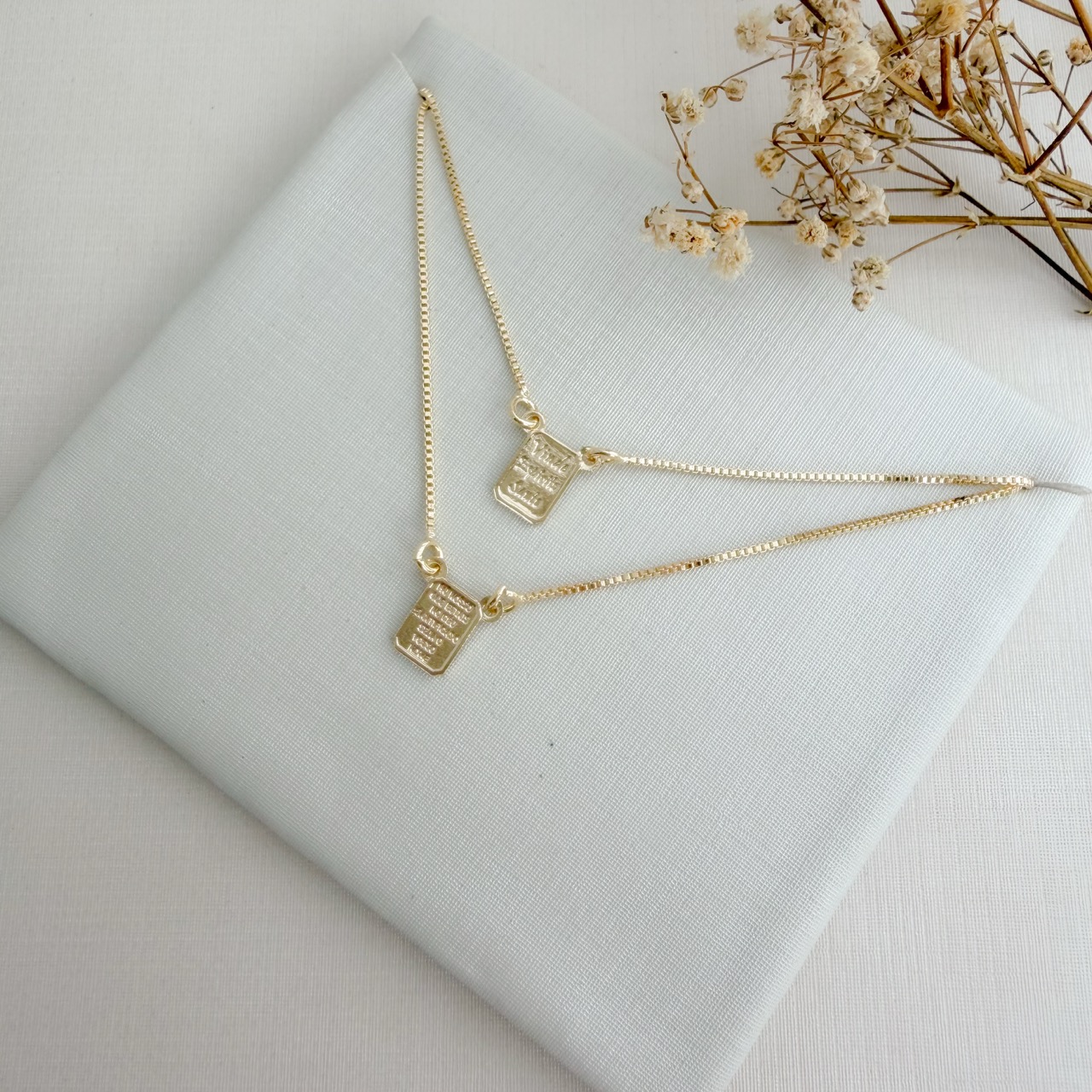 09.2417.0.O - (59) Escapulario de 8mm com cruz e espirito santo, escritas