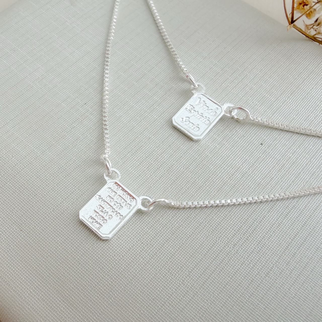 09.2417.0.S - (59) Escapulario de 8mm com cruz e espirito santo, escritas