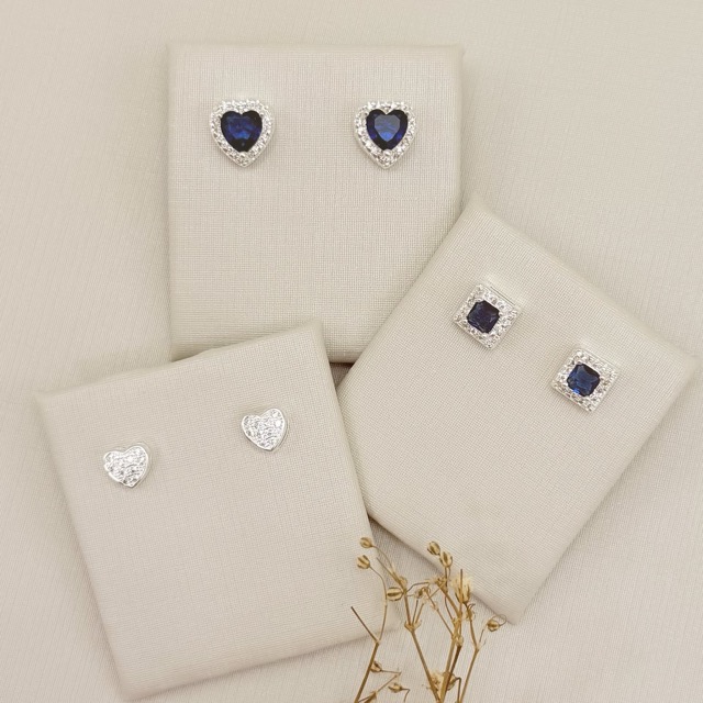 07.2777.1.S - Brinco coração cravejado com galeria 6,3x6,6mm