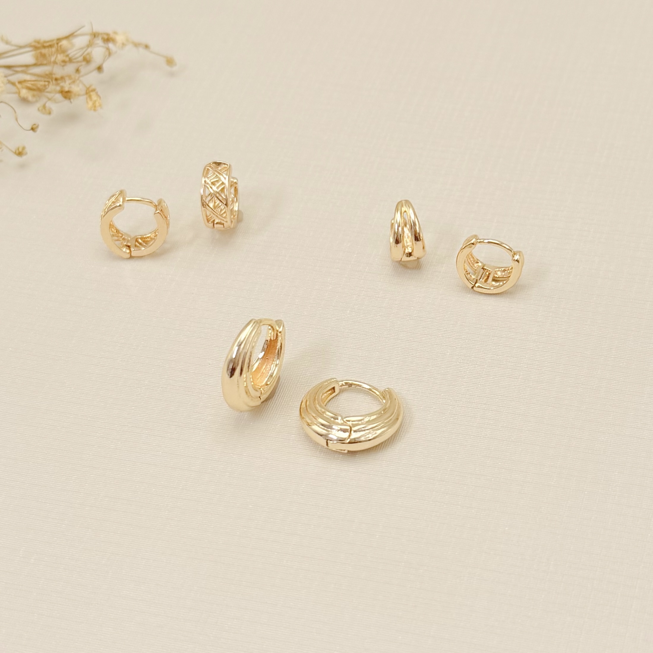 05.3117.0.O - Argola em formato garra em duas colunas lisas com abertura no meio