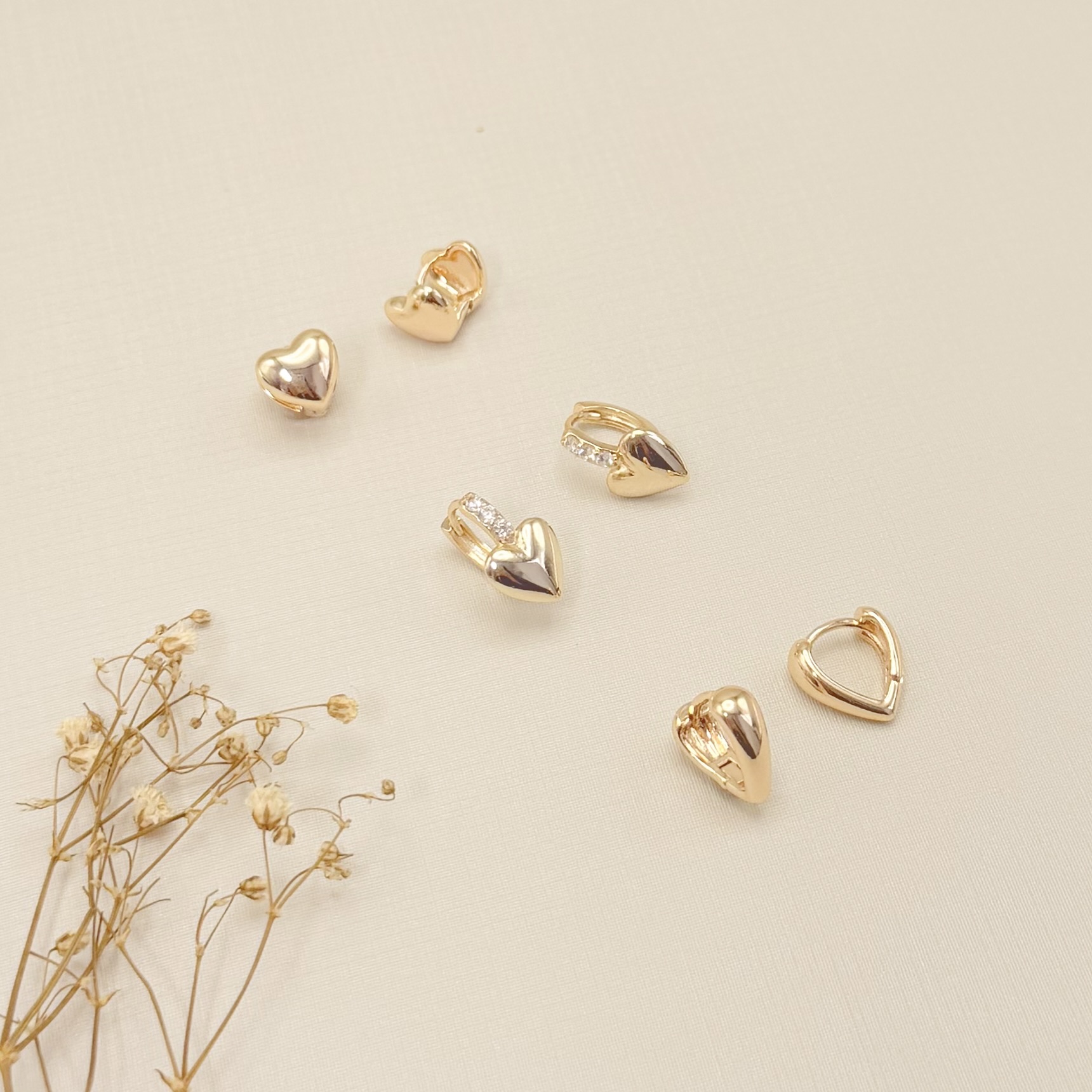 05.3123.0.O - Argola em formato coração em chapa lisa