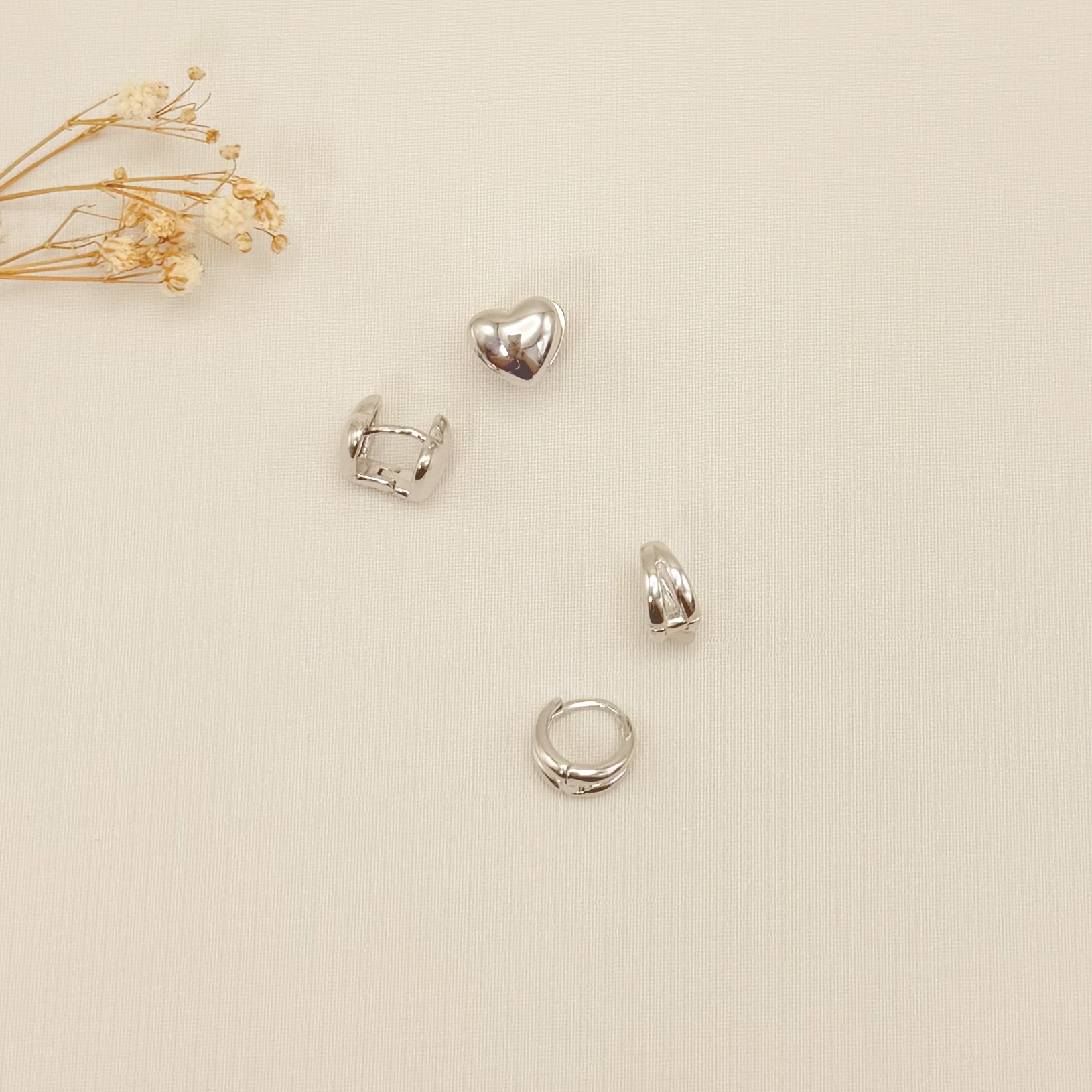 05.3123.0.B - Argola em formato coração em chapa lisa