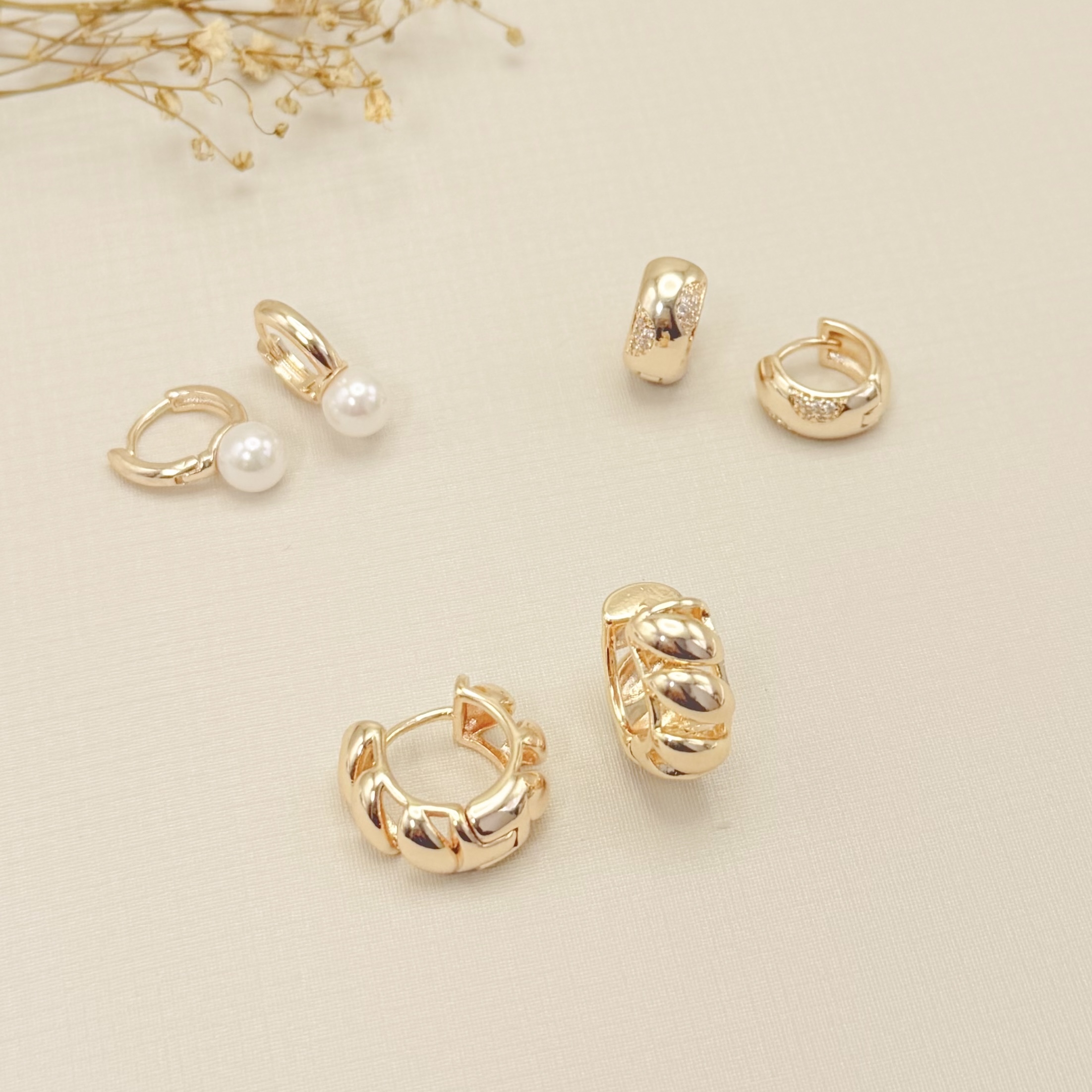 05.3124.0.O - Argola de três barras em navetes lisos verticais