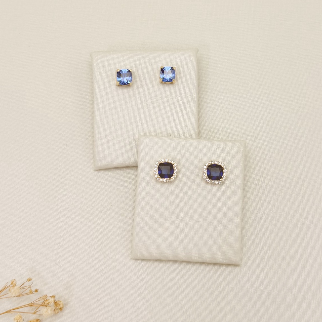 07.2862.4.O - Brinco ponto de luz quadrado de 0.6m com uma borda em aura