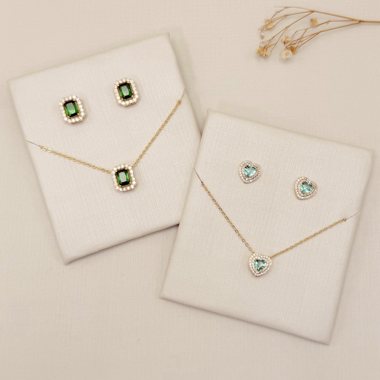 08.0621.5.O - (40) Conjunto retangular com uma fileira de aura separada com galeria