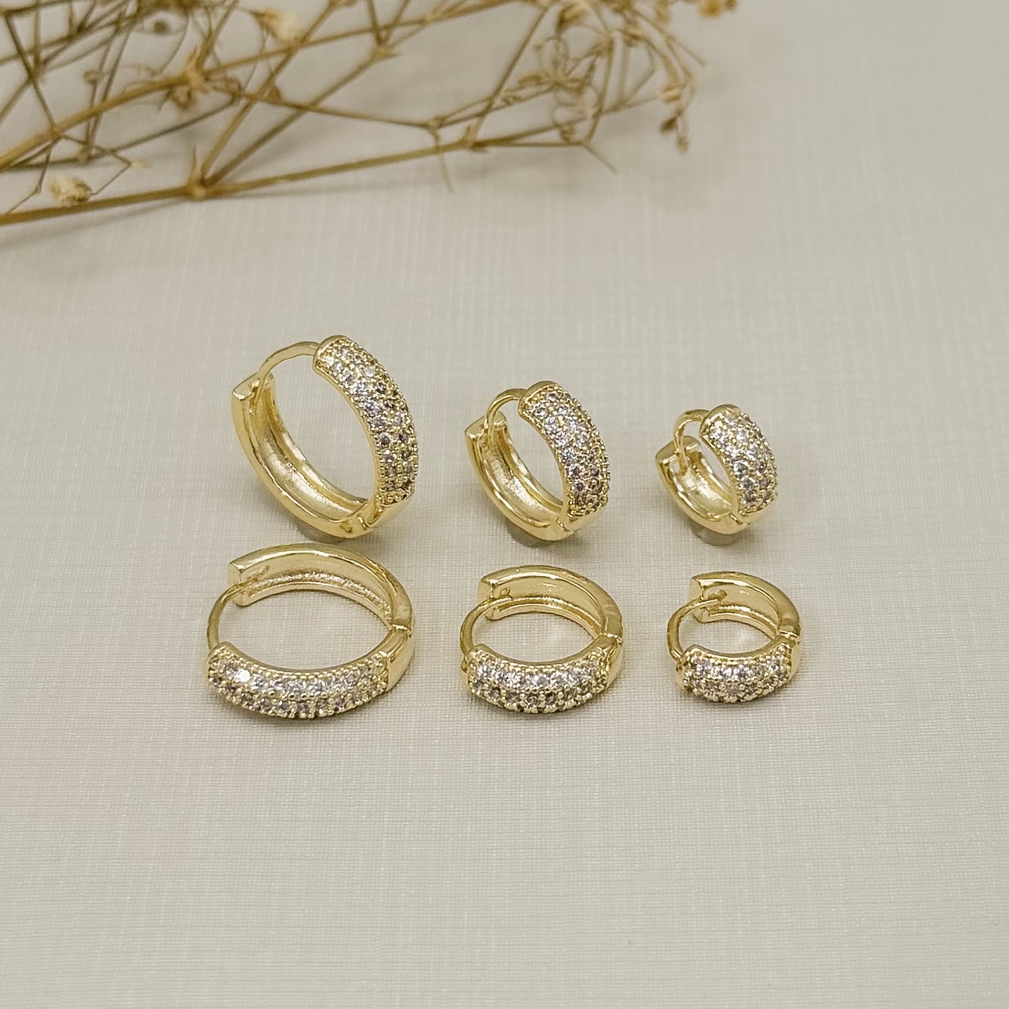 05.3171.1.O - (Tam.G) Argola clássica de cravação xadrez frontal