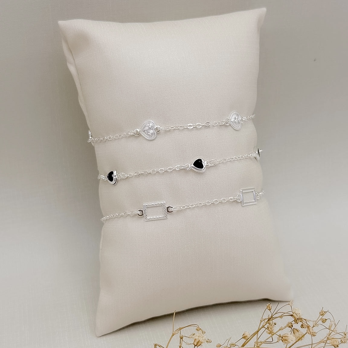 12.2328.0.S - Pulseira de elos americanos com silhuetas retangulares lisos espaçados