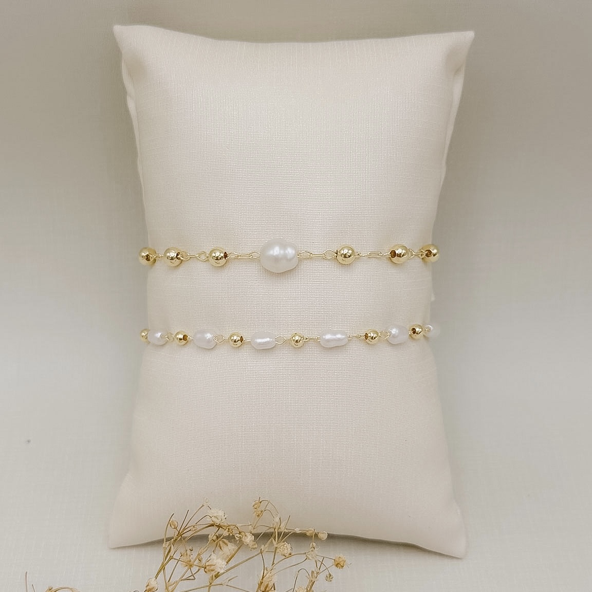 12.2331.15.O - Pulseira de bolinhas e pérolas arroz revezadas