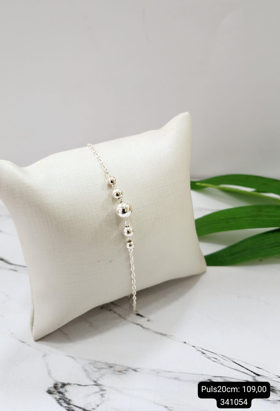 PULSEIRA DE PRATA 925 COM QUATRO BOLAS PEQUENAS E UMA GRANDE