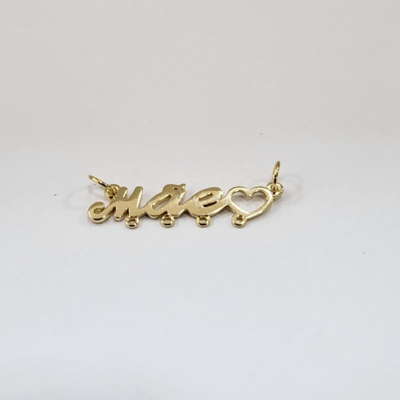 Pingente canga com nome mae com um coracao para 4 filhos banhado a ouro 18k