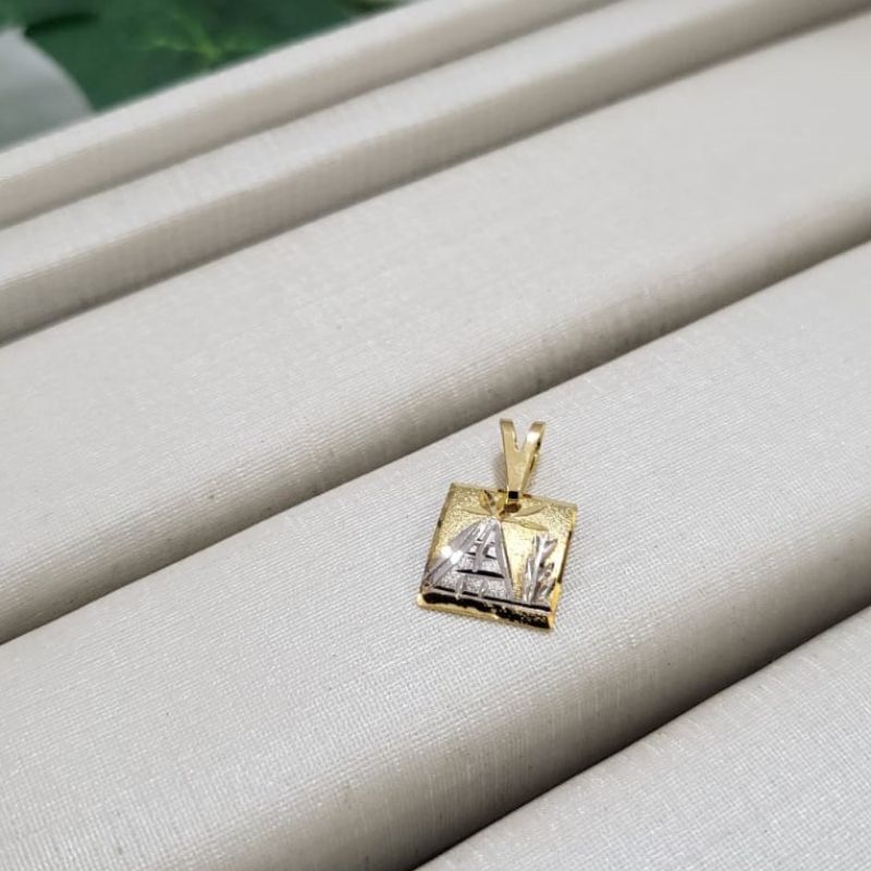 Pingente ourinho escrava quadrado duas cores branco e dourado banhado a ouro 18k