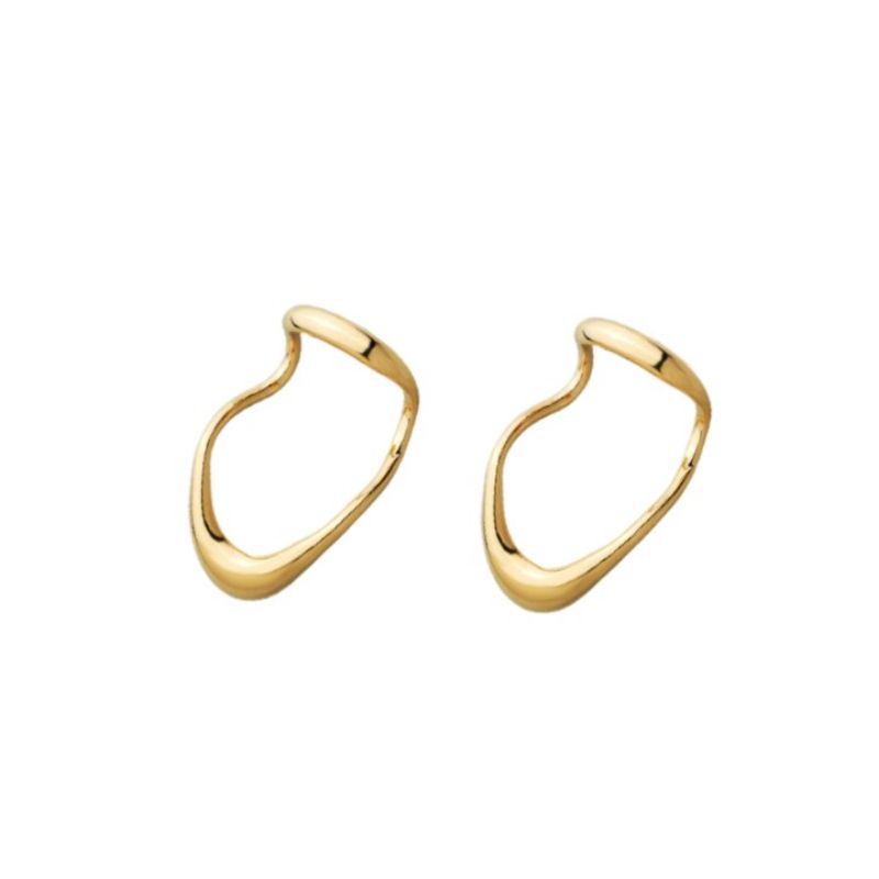 Brinco ear hook organico  banhado no ouro 18k