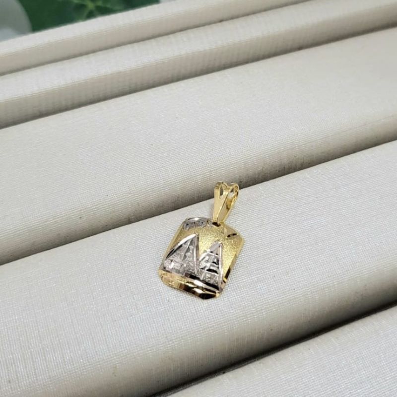 Pingente ourinho escrava retangular duas cores branco e dourado banhado a ouro 18k
