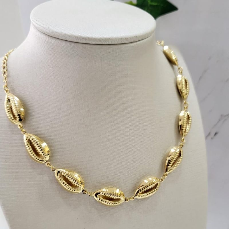Gargantilha buzios banhada a ouro 18k