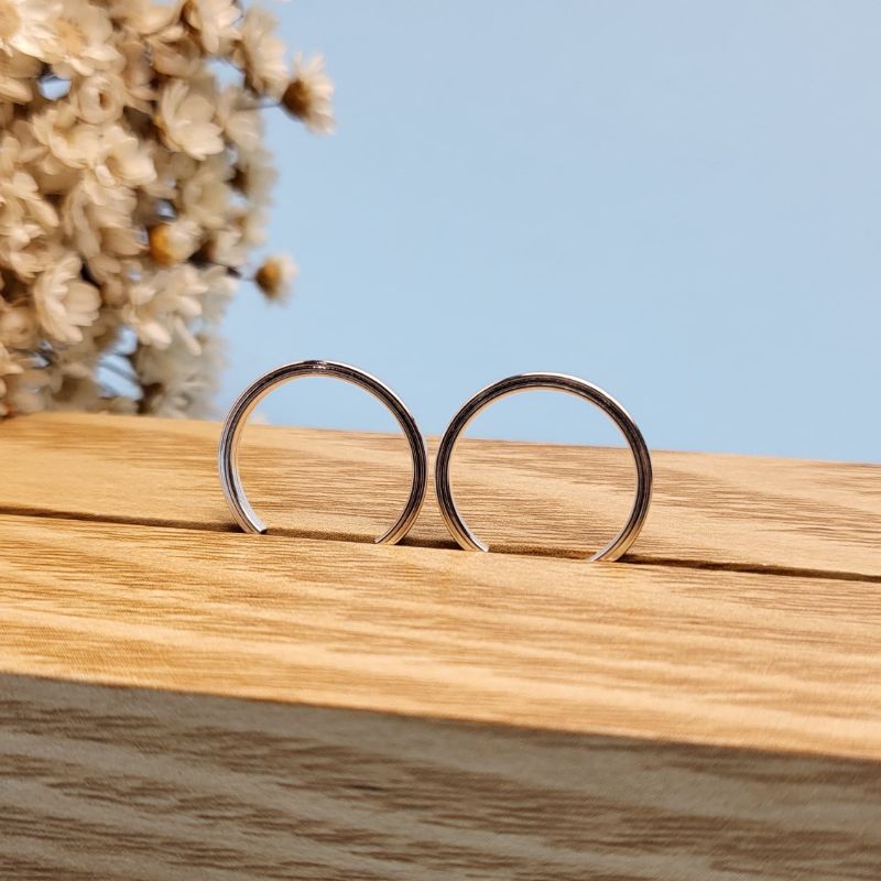 ARGOLA DE PRATA REDONDA P FECHADA FIO QUADRADO 16MM