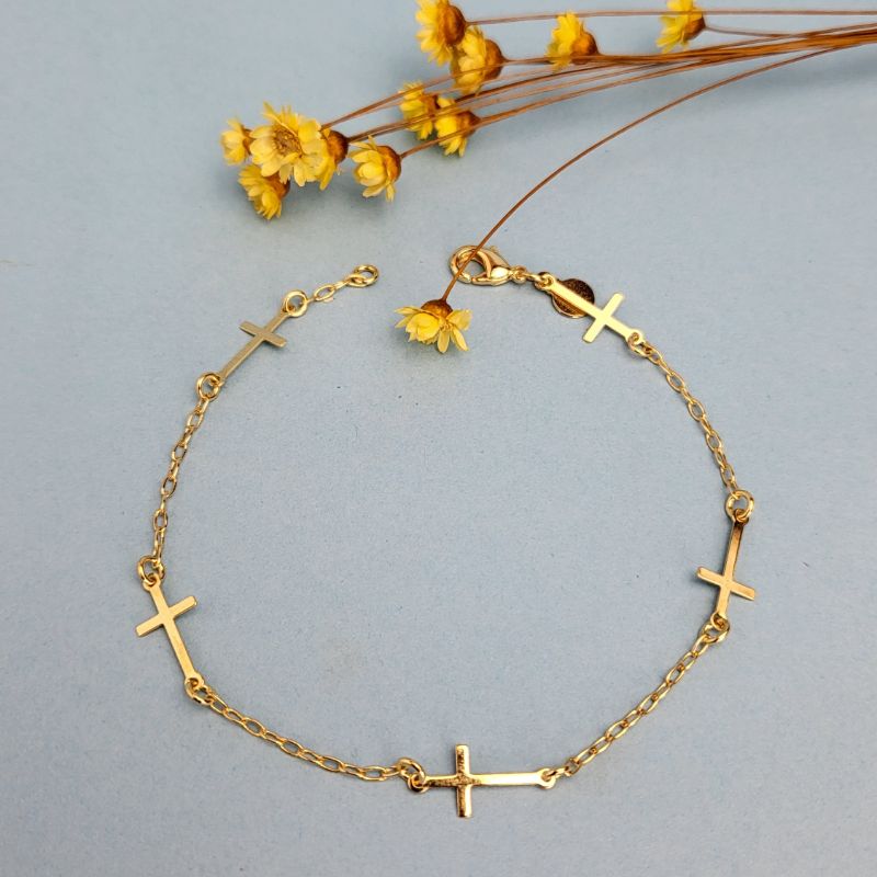 PULSEIRA COM 5 CRUZES BANHADO A OURO 18K
