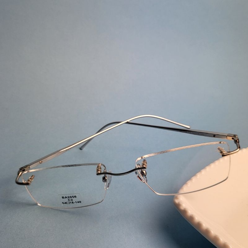 Armacao para oculos de grau quadrado parafusado prata perna fina