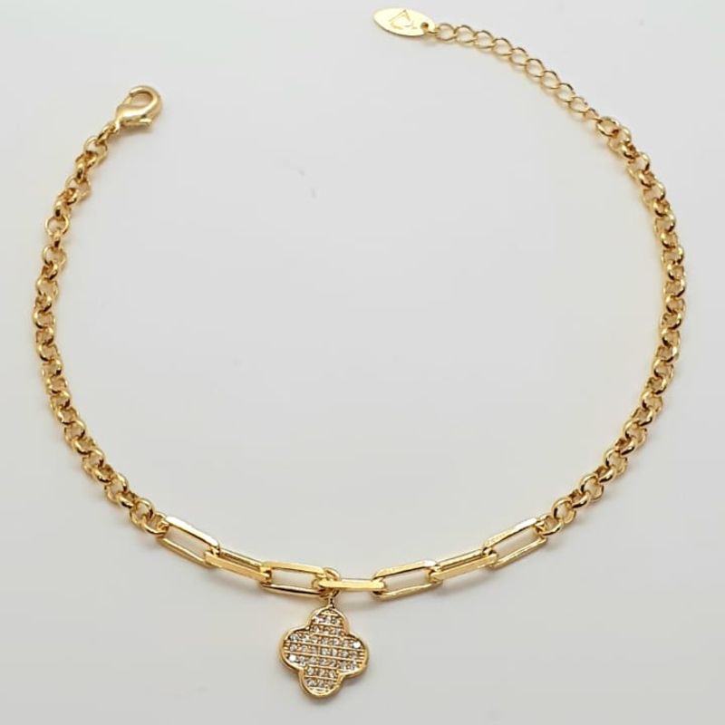 PULSEIRA  PORTUGUESA/ CARTIE C/ TREVO CRAVEJADO