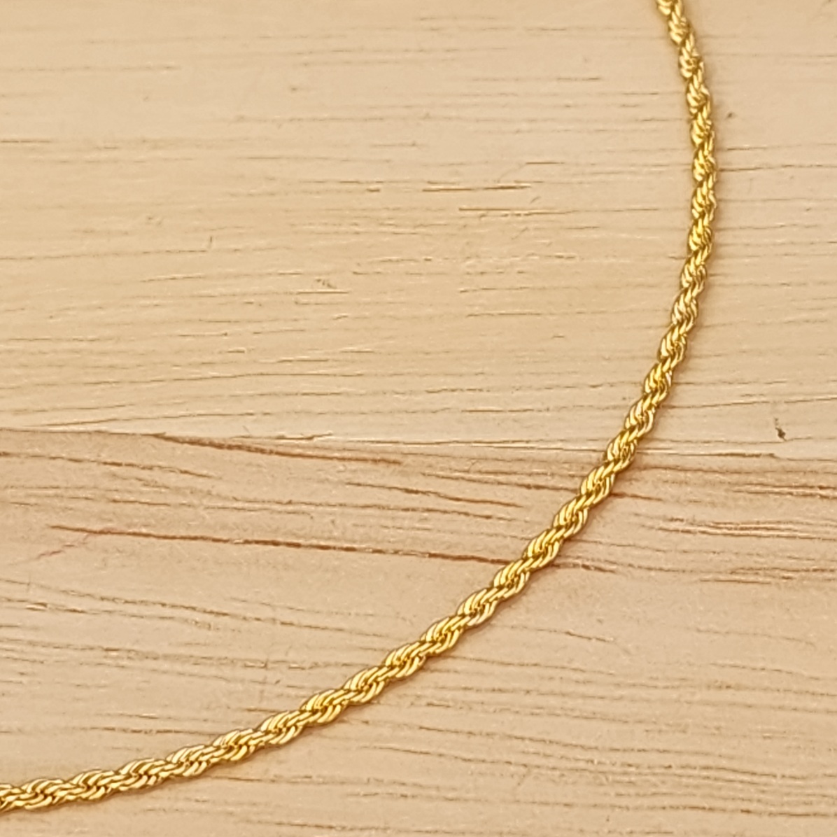 COLAR DOURADO CORRENTE CORDA FINA