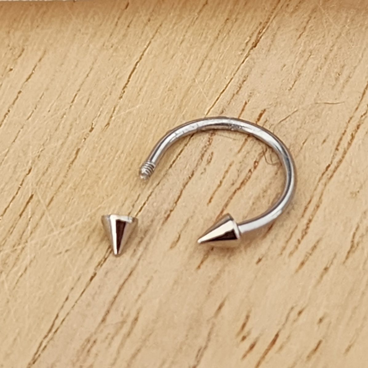 BRINCO PIERCING AÇO INOX PONTIAGUDO