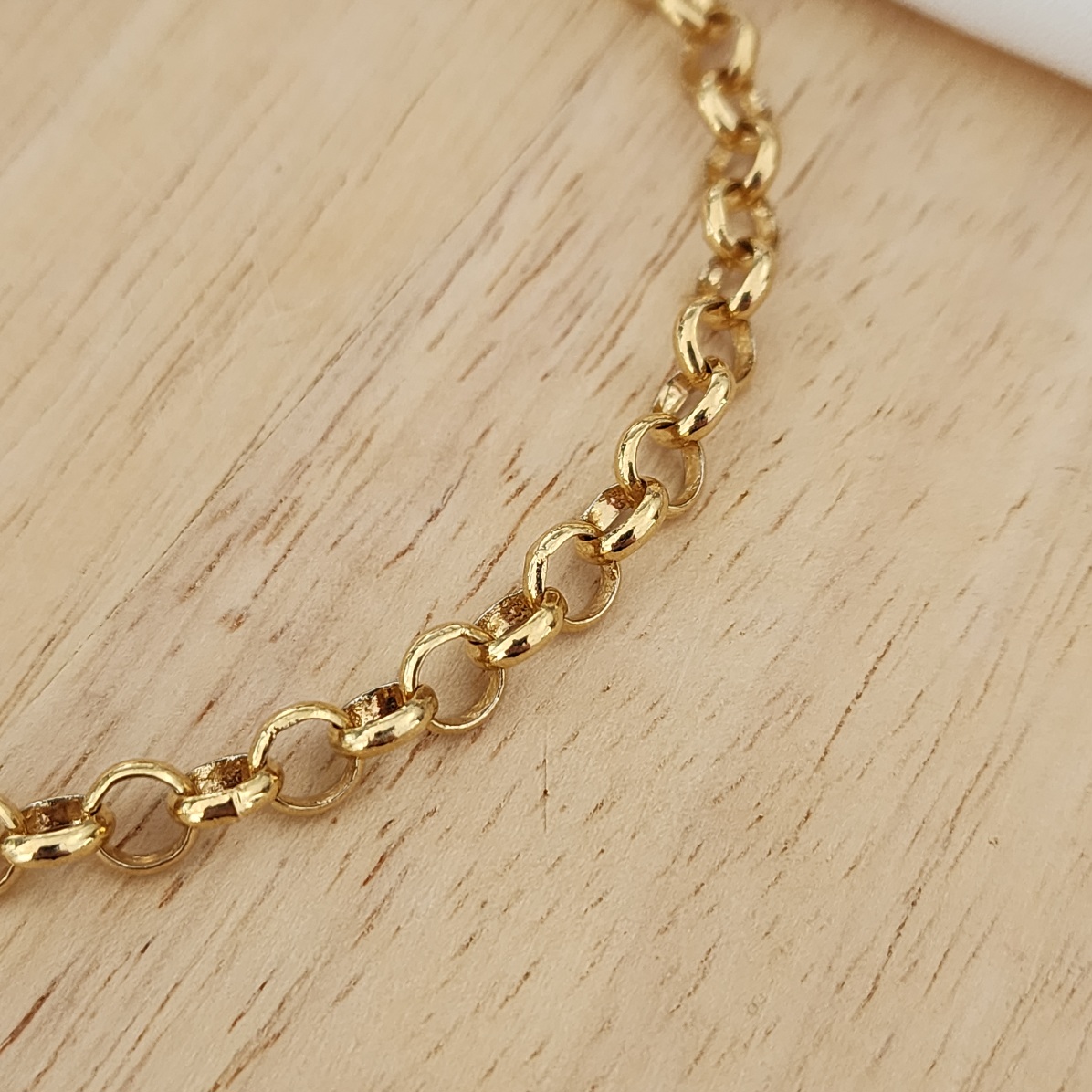 COLAR CHOCKER DOURADO CORRENTE ELO PORTUGUÊS