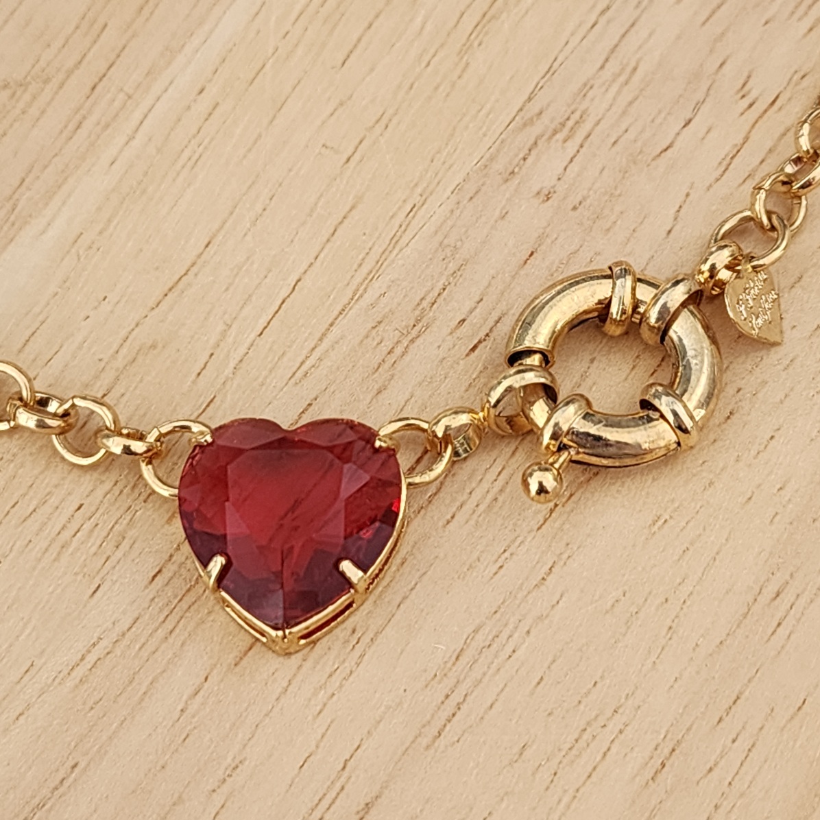 COLAR DOURADO CORRENTE ELO PORTUGUÊS CORAÇÃO ZIRCÔNIA RUBI FECHO BOIA