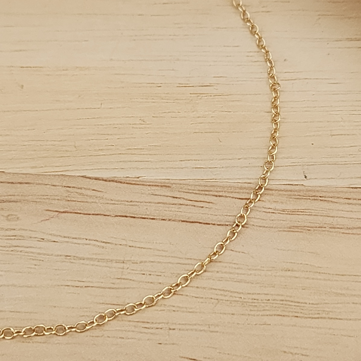 COLAR DOURADO PEQUENOS ELOS