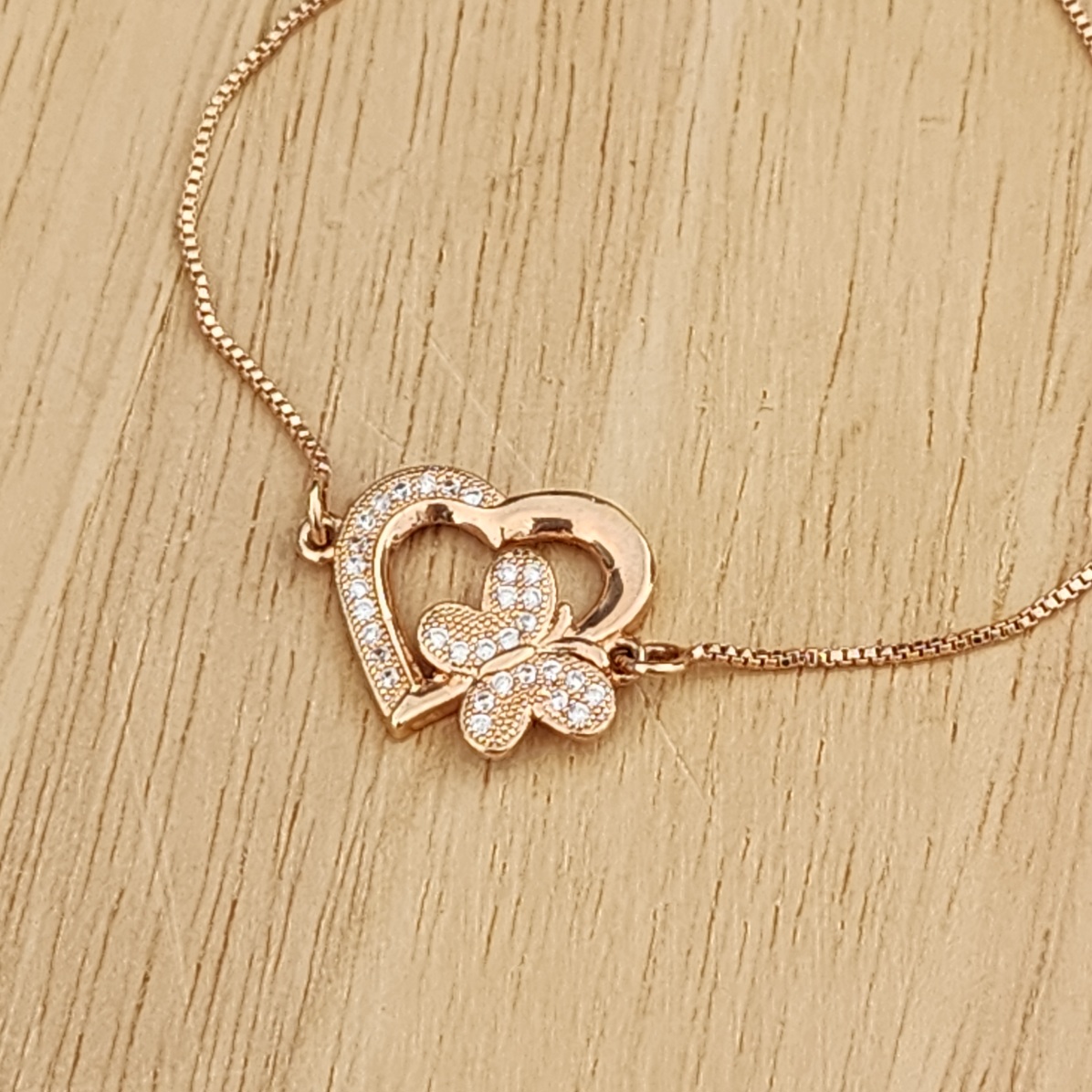 PULSEIRA ROSE SHAMBALA CORAÇÃO BORBOLETA CRAVEJADOS