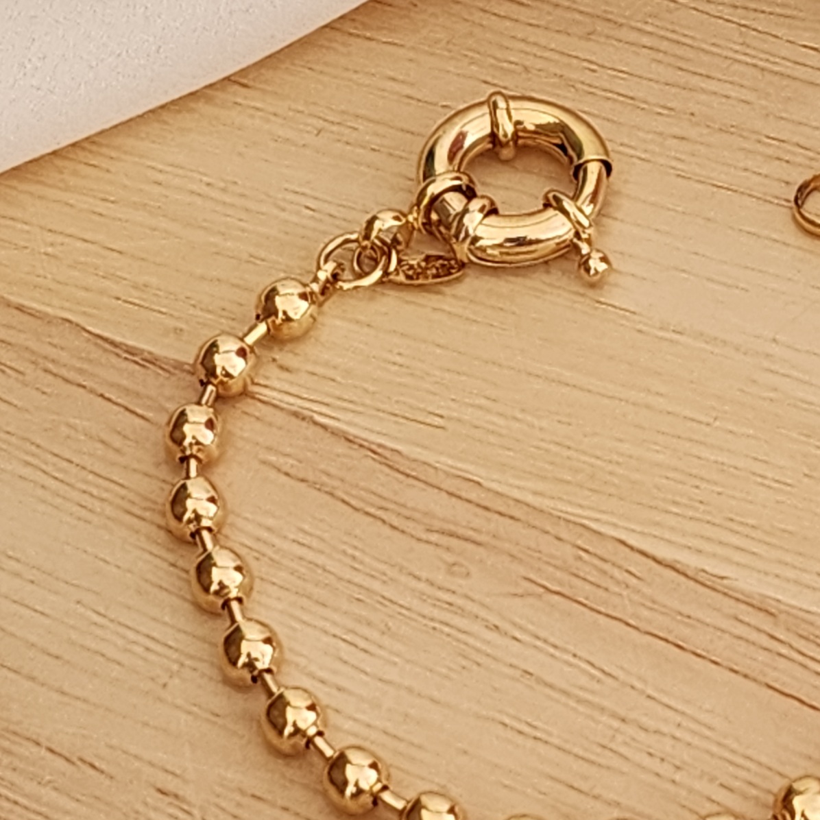 PULSEIRA DOURADA BOLINHAS FECHO BÓIA