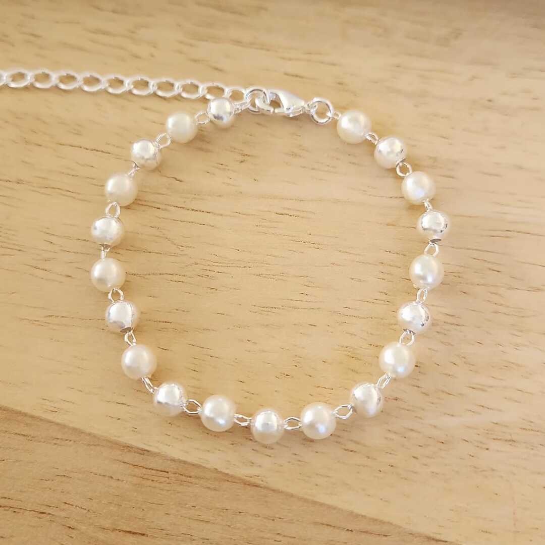 PULSEIRA PÉROLAS E BOLAS 18CM