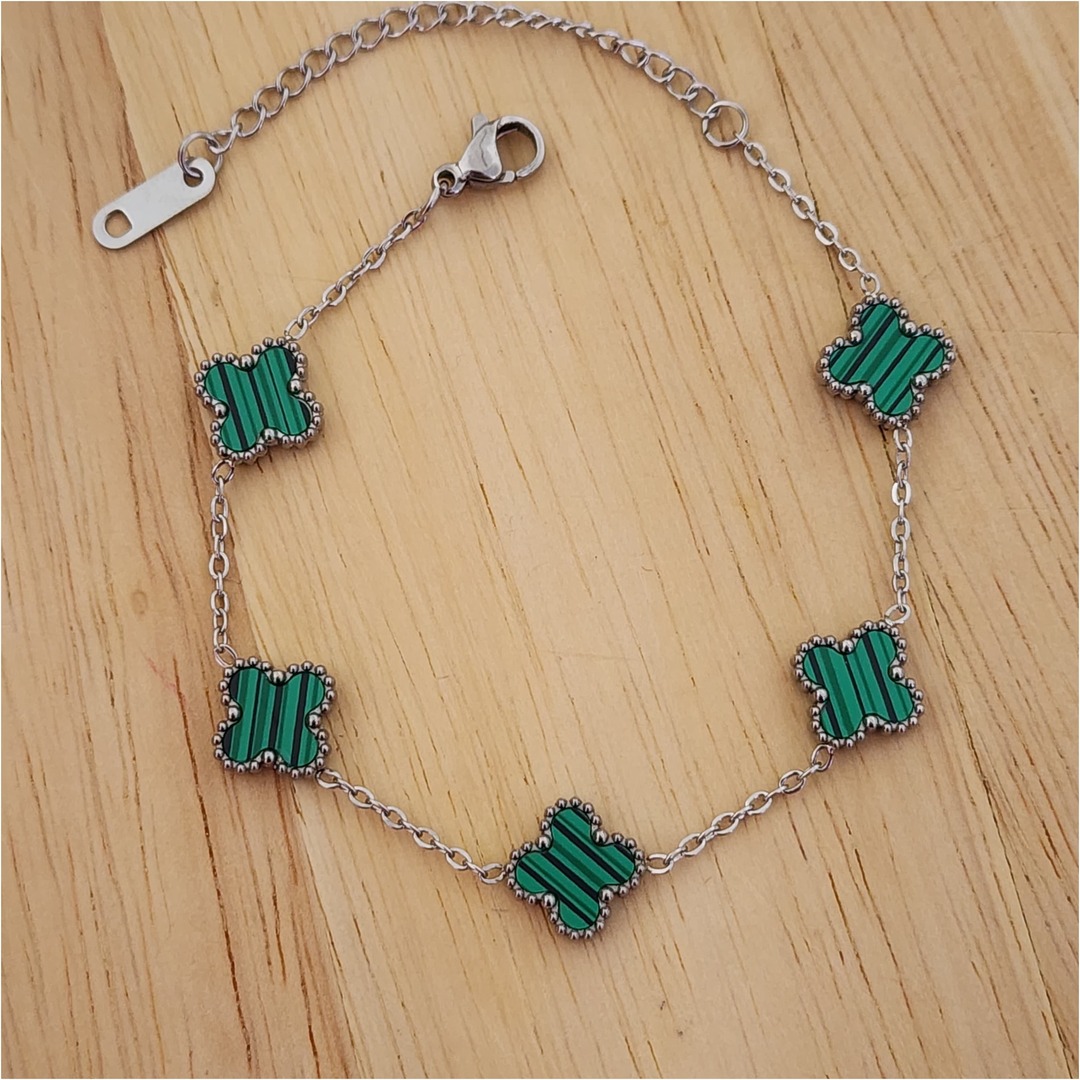 PULSEIRA AÇO CINCO TREVOS VERDE M