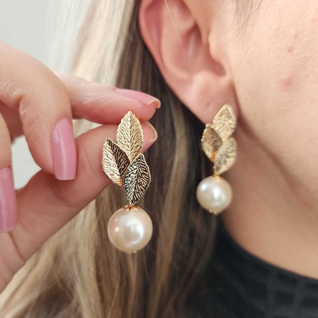 BRINCO FOLHAS E PÉROLA