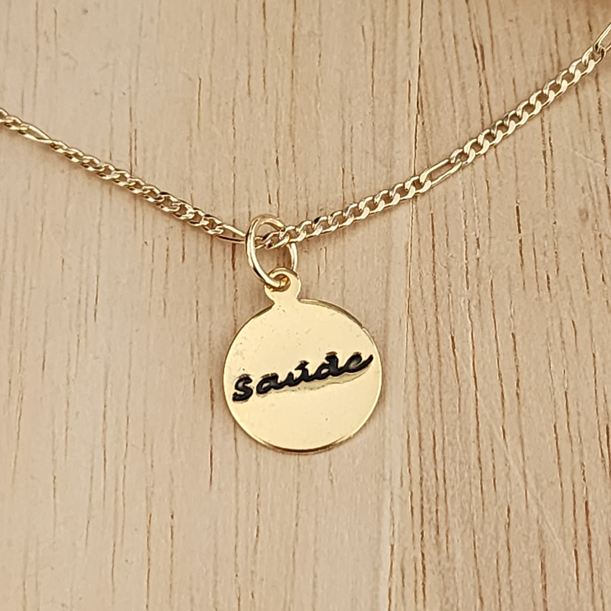 PULSEIRA TRÊS POR UM PINGENTE SAÚDE
